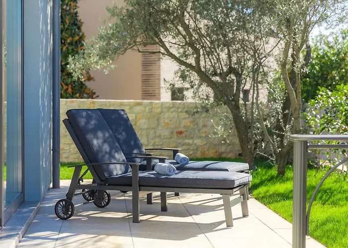 Matija & Mima 파자나